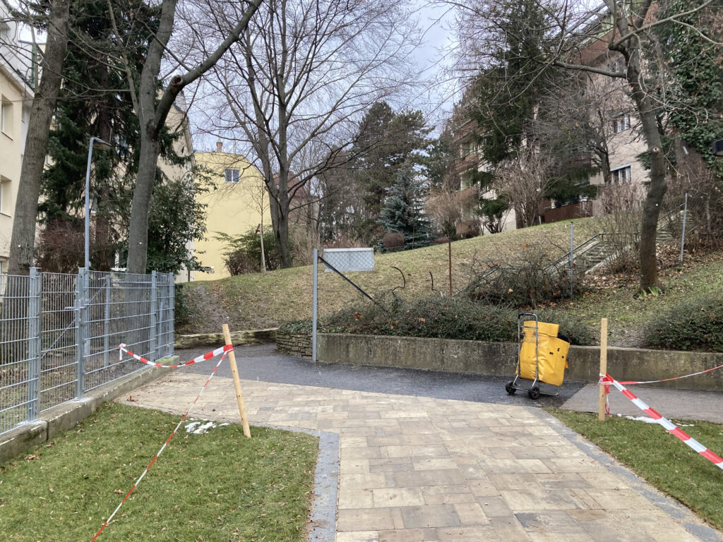 Durchgang Karlweisgasse