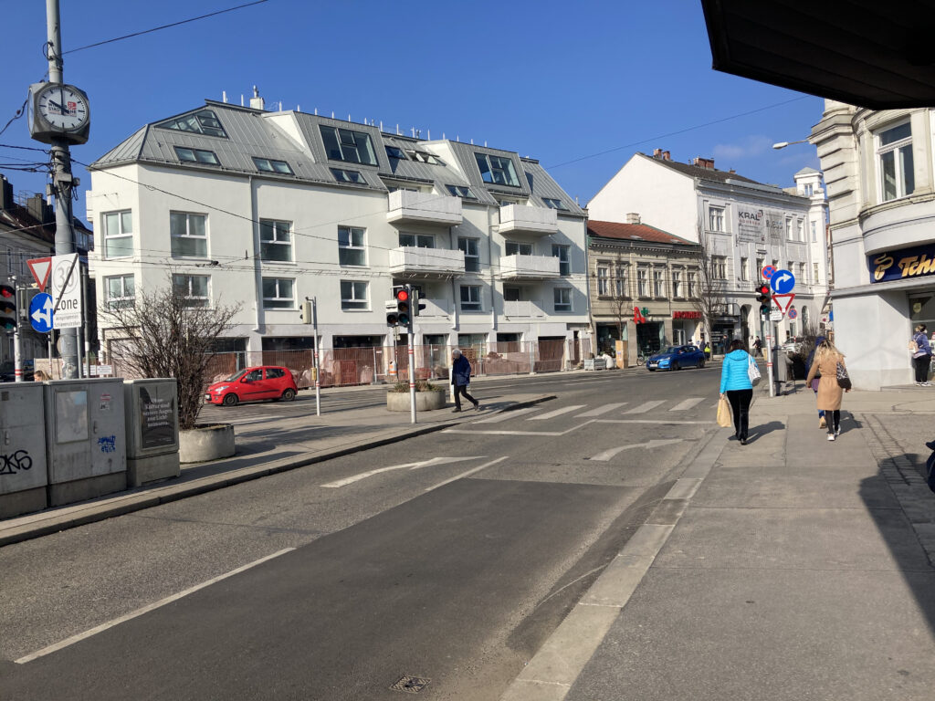 Gersthofer Platzl Tchibo