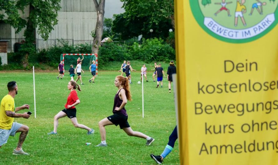 Bewegt im Park, den ganzen Sommer über