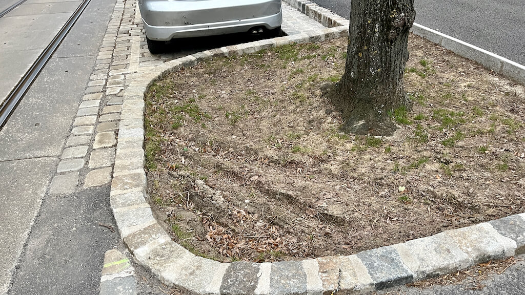 Spurrillen Pötzleinsdorfer Allee neu