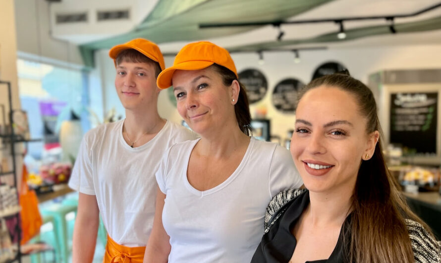 Aloha-Bowls und Früchte am Aumannplatz