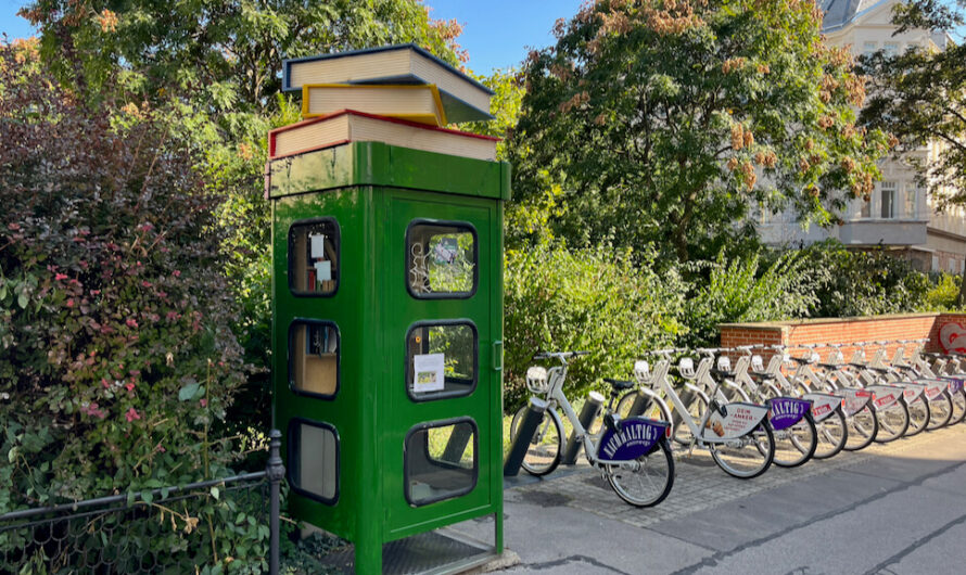 Neues Outfit für Bücherschränke in Währing