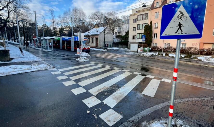 „Leitermodell“ am Radweg in Pötzleinsdorf