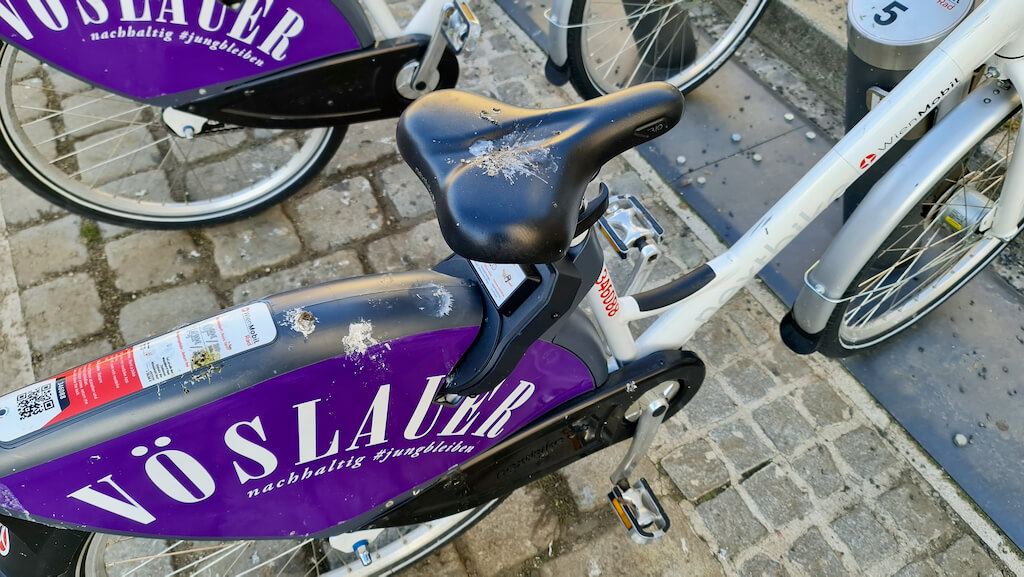 Taubenkot Fahrrad