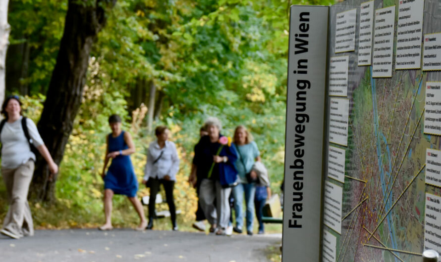 Führung durch den renovierten Frauenweg Währing