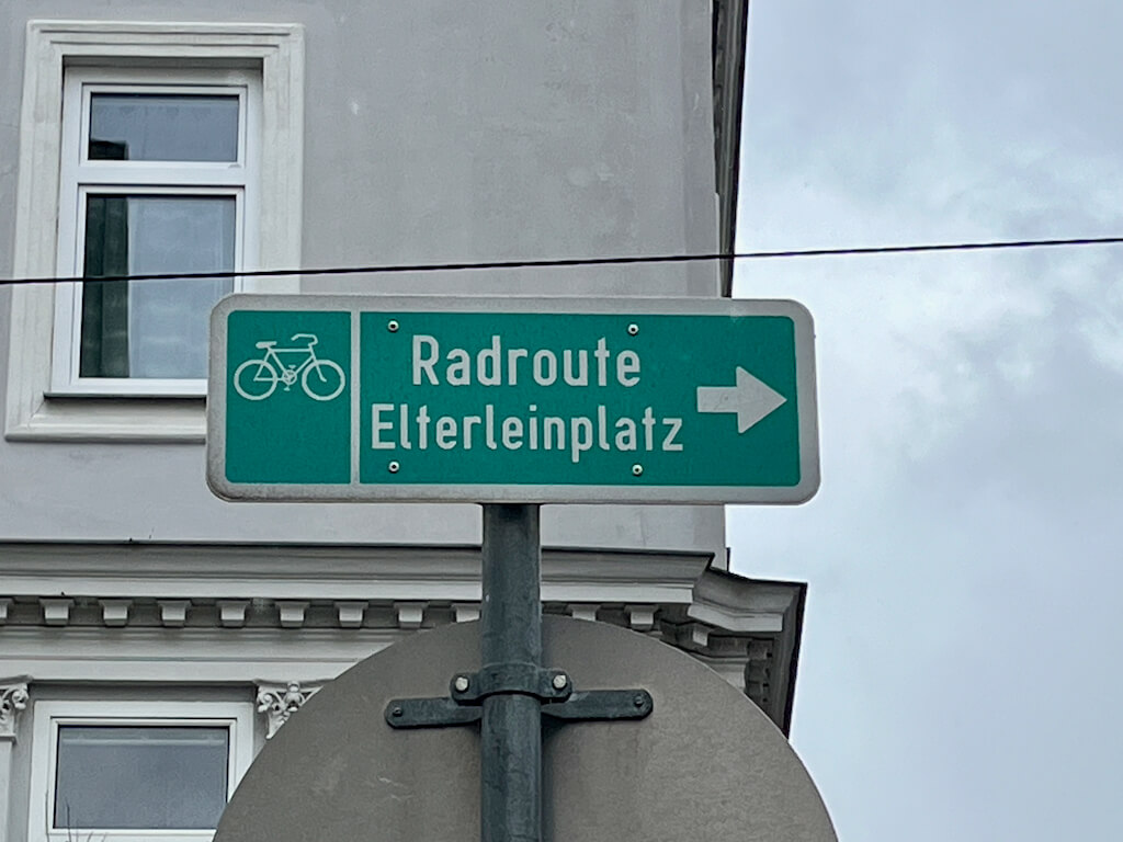 Radwegbeschilderung Elterleinplatz