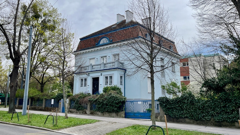 Das blaue Haus Hasenauerstraße 61
